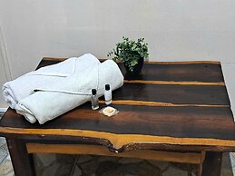 Mahasand Suites, Hostel & Hotel