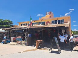 Mahasand Suites, Hostel & Hotel