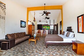 Mahasand Suites, Hostel & Hotel