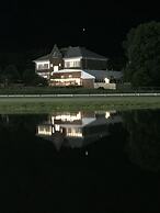 Davie School Inn