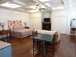 Davie School Inn
