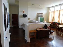 Davie School Inn