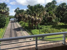 Apartamento no Condomínio Lençois Flat - 201 bloco Atins