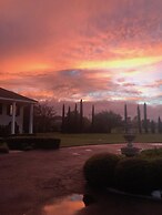 The Plantation House Boutique Inn