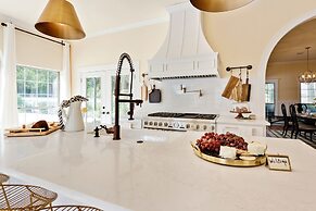 The Plantation House Boutique Inn