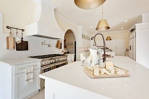 The Plantation House Boutique Inn