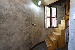 Leafy Greens Clay House