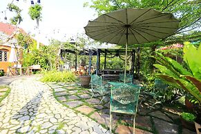 Leafy Greens Clay House