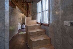 Leafy Greens Clay House