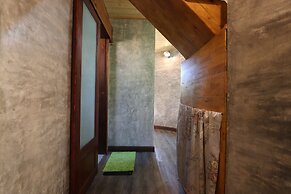 Leafy Greens Clay House