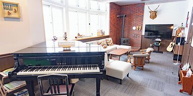 Chalet Burlap Furanui