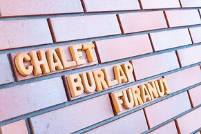 Chalet Burlap Furanui