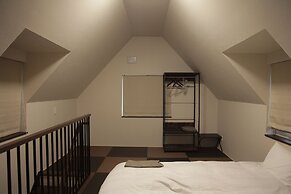 Chalet Burlap Furanui