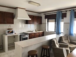 Quartos e Apartamentos Atalaia