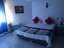 Quartos e Apartamentos Atalaia