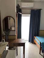 Quartos e Apartamentos Atalaia