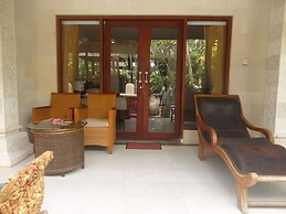 Monkey Forest Bungalow