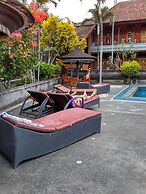 Monkey Forest Bungalow