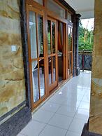 Monkey Forest Bungalow