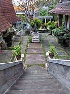 Monkey Forest Bungalow