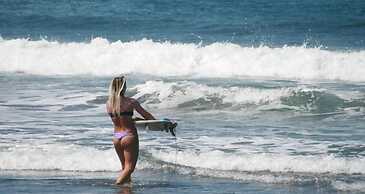 Casa Alice Surf Lodge - Hostel