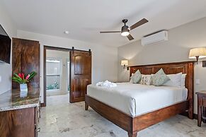 Sirenian Bay Resort - Villas & All Inclusive Bungalows