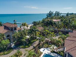 Sirenian Bay Resort - Villas & All Inclusive Bungalows