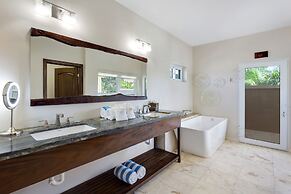 Sirenian Bay Resort - Villas & All Inclusive Bungalows