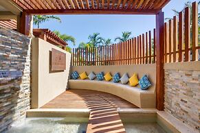 Sirenian Bay Resort - Villas & All Inclusive Bungalows