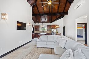 Sirenian Bay Resort - Villas & All Inclusive Bungalows