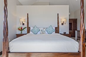 Sirenian Bay Resort - Villas & All Inclusive Bungalows