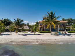 Sirenian Bay Resort - Villas & All Inclusive Bungalows