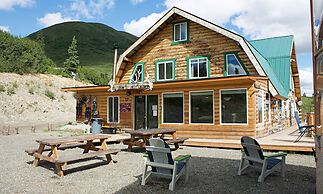 Alpine Creek Lodge