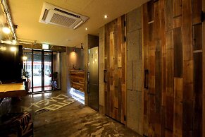 Hwagok Lush Hotel