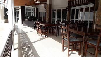 Boronia Hotel Apartments