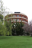 Douma Hotel