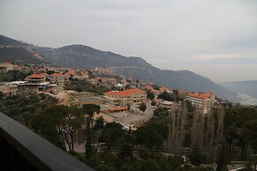 Douma Hotel