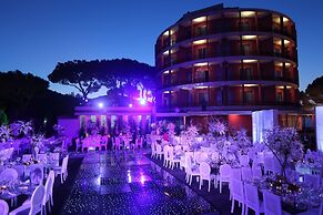 Douma Hotel