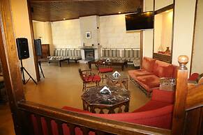 Douma Hotel