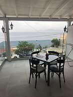 Akrogiali Apartments