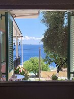 Akrogiali Apartments