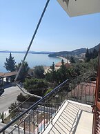 Akrogiali Apartments