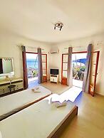 Akrogiali Apartments