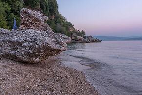 Akrogiali Apartments