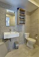 Modern Apt in a Prime Location, Wifi