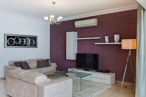 Waterfront LUX APT inc Pool, Sliema Upmarket Area