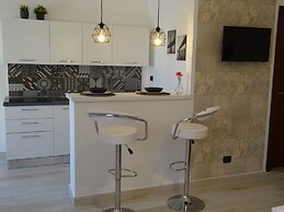 Casa Albergo Portale Pirrera