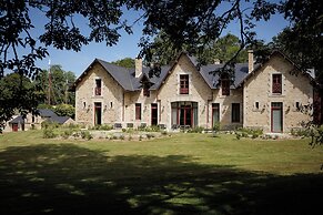 Domaine De Locguénolé & Spa