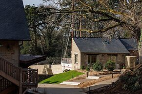 Domaine De Locguénolé & Spa