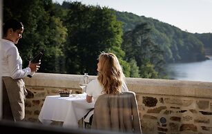 Domaine De Locguénolé & Spa